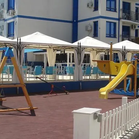 Private In Apartcomplex Blue Bay Palace Apartment *